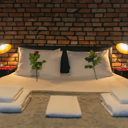 Hotel Leo Main Square 4*