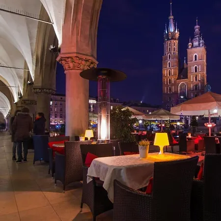 Leo Main Square 酒店